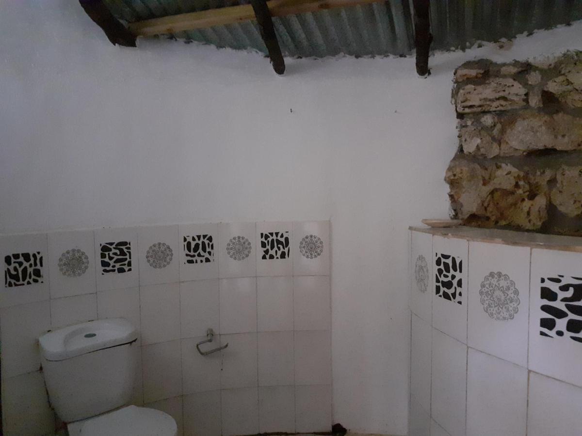 Gecko Nature Lodge Home Of Swahili Divers The Best Dive Center And Famous Gecko Restaurant Verani Eksteriør bilde